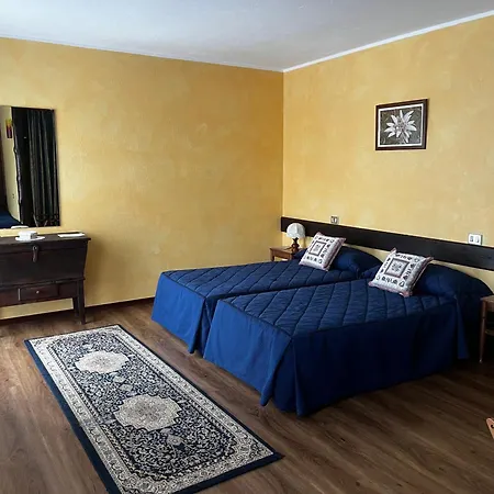 Hotel Edelweiss & Spa Cesana Torinese Exterior photo