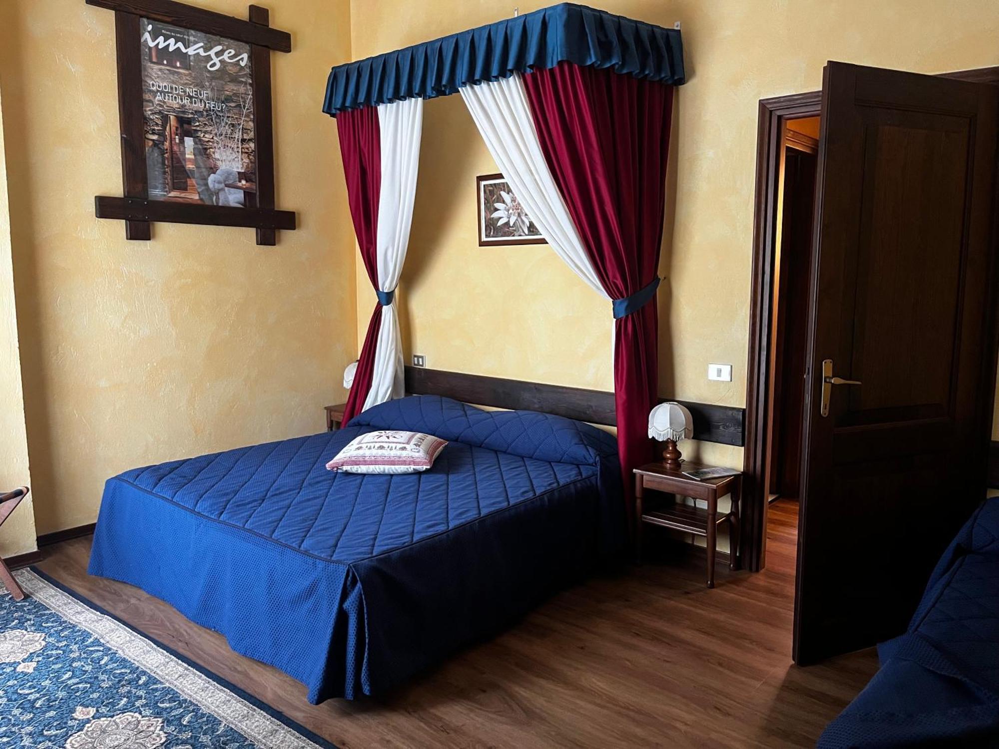 Edelweiss Hotel 4*